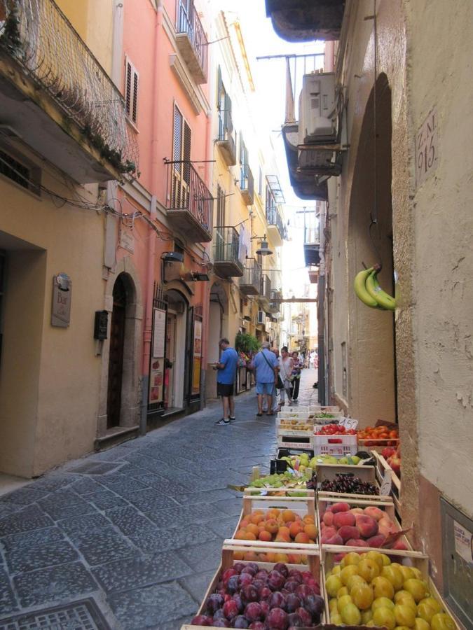 Brezza Di Mare Gaeta B&B エクステリア 写真